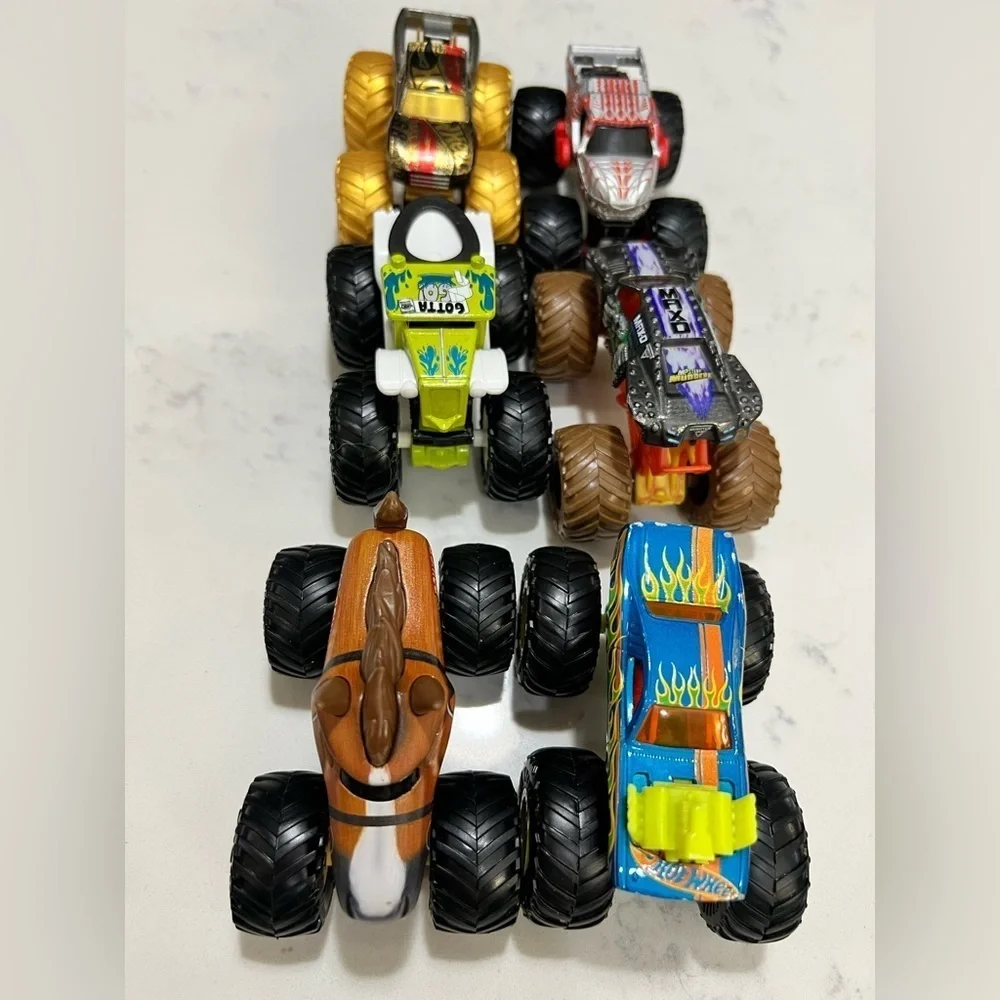 Monster Truck Toy Set - 6 Multicolor